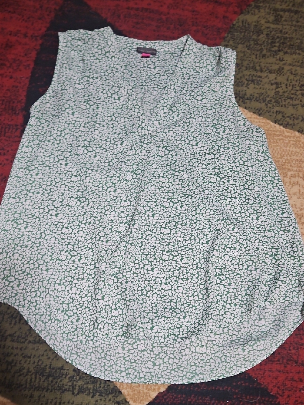 Vince Camuto Green and White Floral Sleeveless Camisole